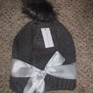 NEW YORK & COMPANY Hat and gloves